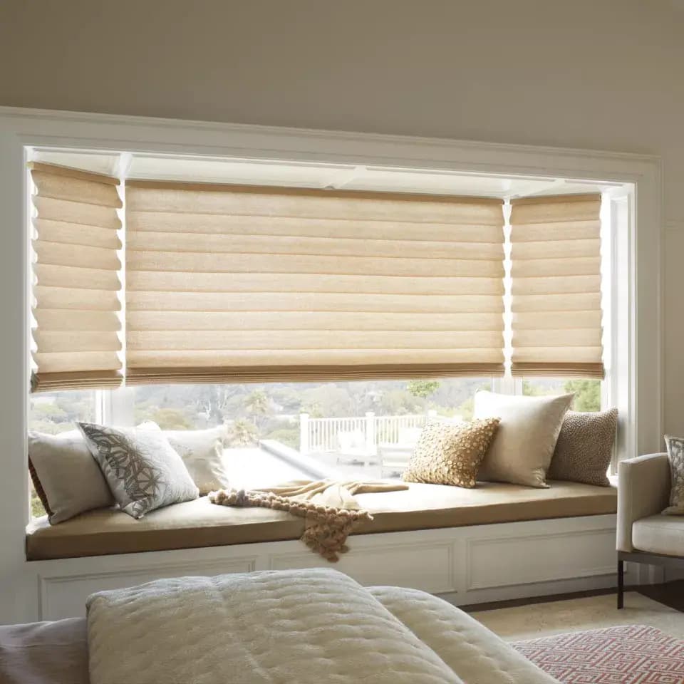 Gorgeous Portico Style Living Room Roman Shades in Fairway